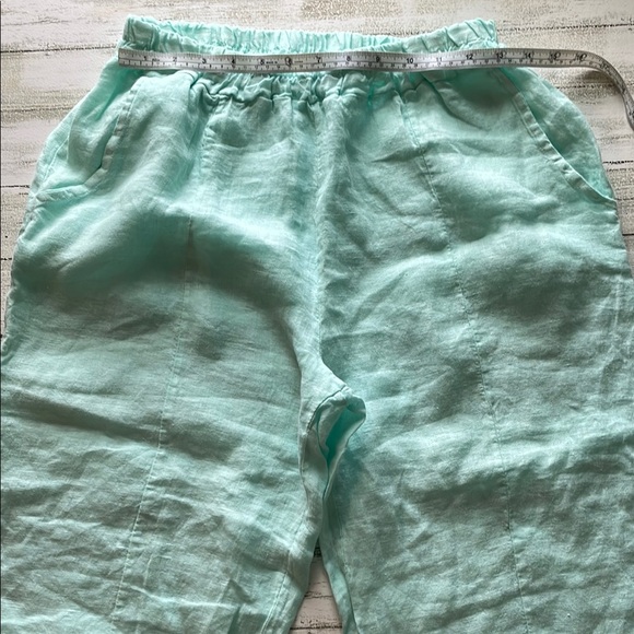 Stylish Mint Linen Cropped Pants for Women - Picture 5 of 8